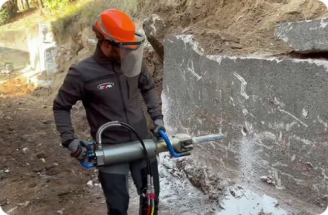 Tehma rock splitter